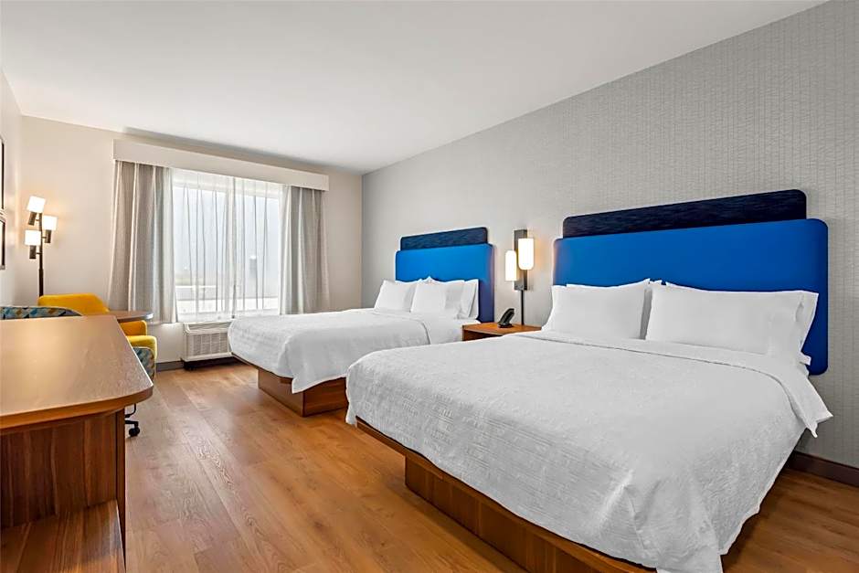 Foto 1 di 10 di 2 Queen Beds