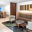 Holiday Inn Express & Suites Woodside LaGuardia Airport By IHG