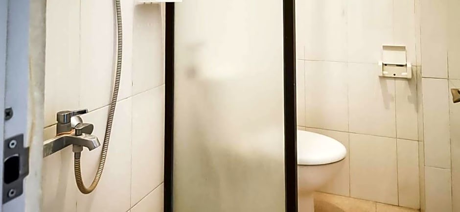 RedDoorz Plus @ Taman Madiun