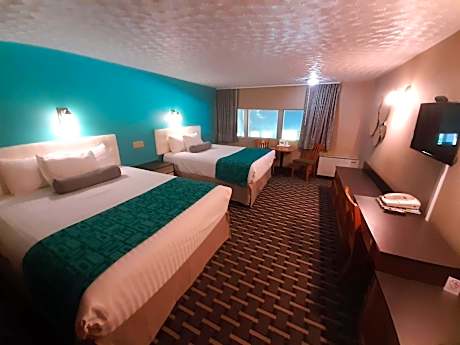 2 Queen Beds Non-Smoking