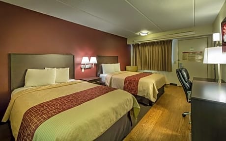 1 Queen Bed Nonsmoking