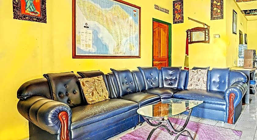 OYO Homes 91094 Desa Wisata Banyuatis