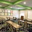 Holiday Inn Express & Suites Alexandria by IHG