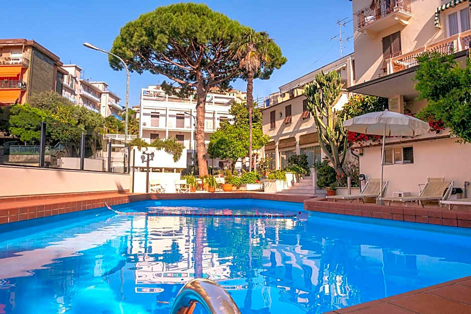 Coccodrillo Hotel & Apartments