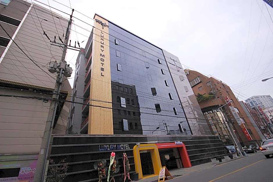 Busan H-AVENUE Hotel Seomyeon Station