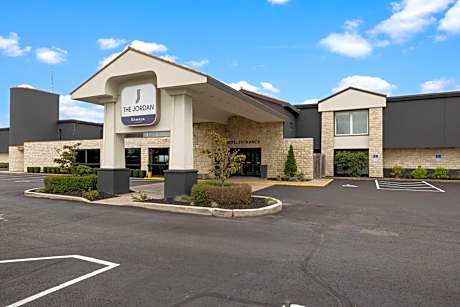 Ramada by Wyndham Jordan/Beacon Harbourside Resort