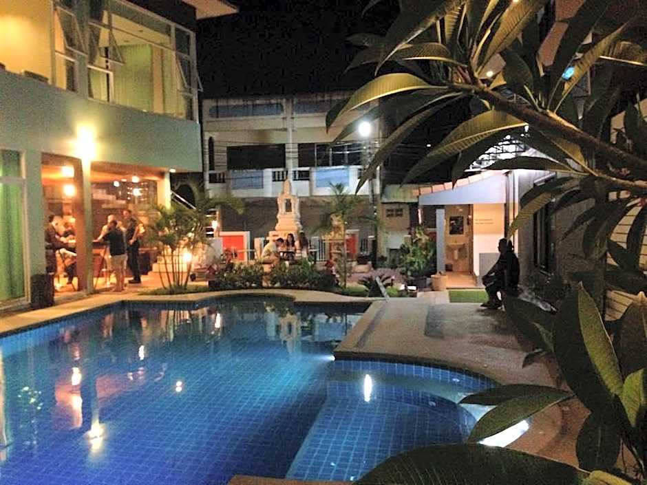 Saranya River House