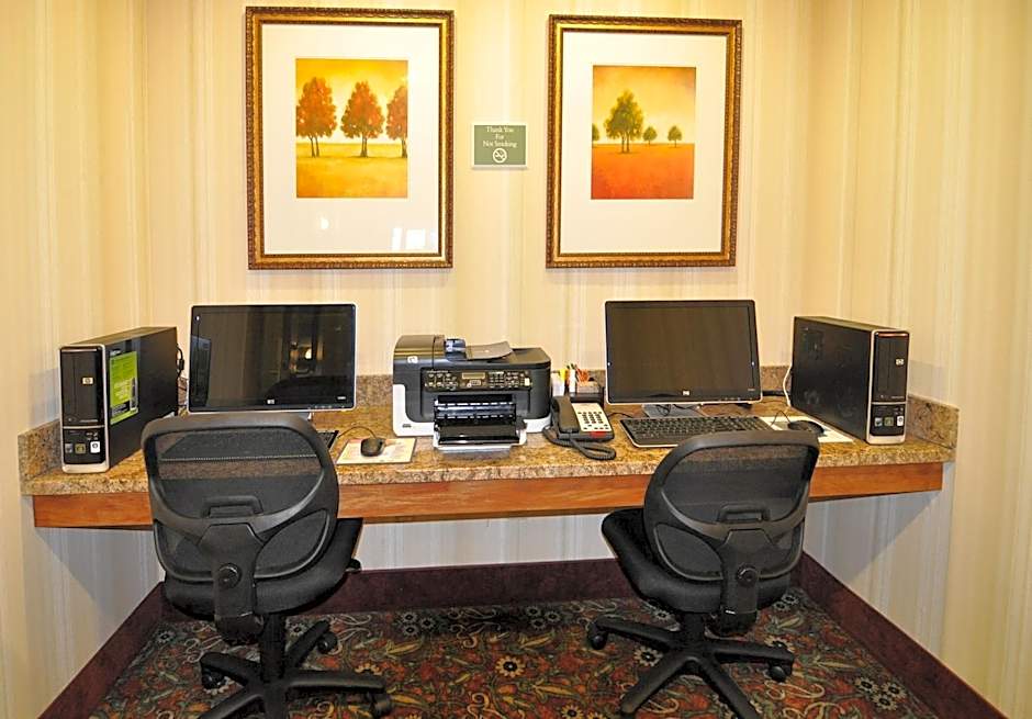 Country Inn & Suites by Radisson, Conway, AR