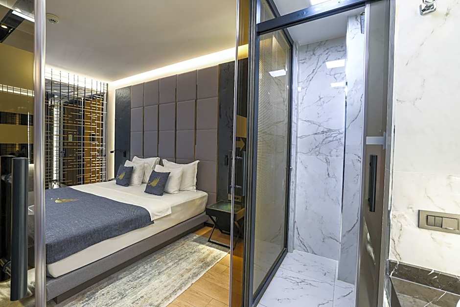 Photo 1 of 14 of Executive Suite