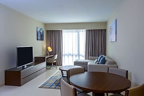 One BedRoom with Suite with 1 King, Sofa bed
