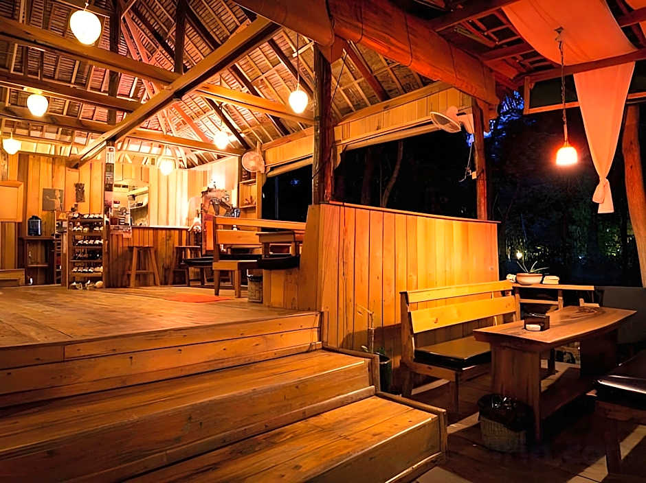 White Beach Bungalows at Koh Rong Island