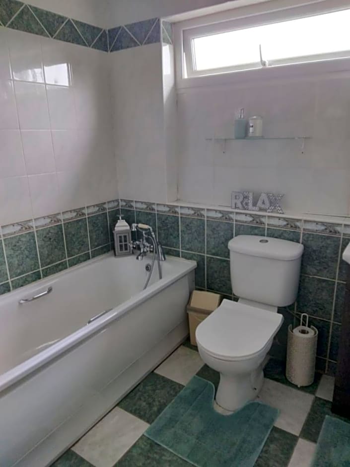 Tess's Guest House R95K6N1 This Property is unsuitable for children under 12 years old