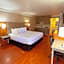 Casa Bella Inn & Suites