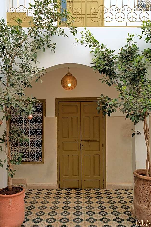 Riad Yu Yu