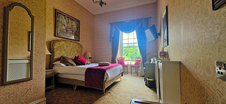 Belleek Castle, Ballina