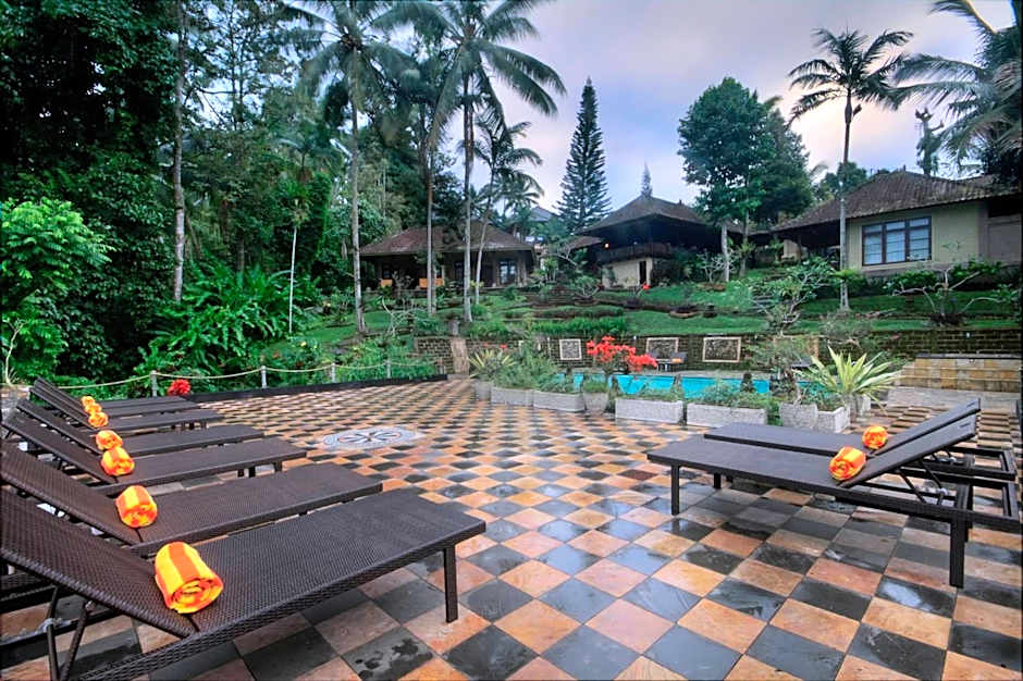 Cempaka Belimbing Villa