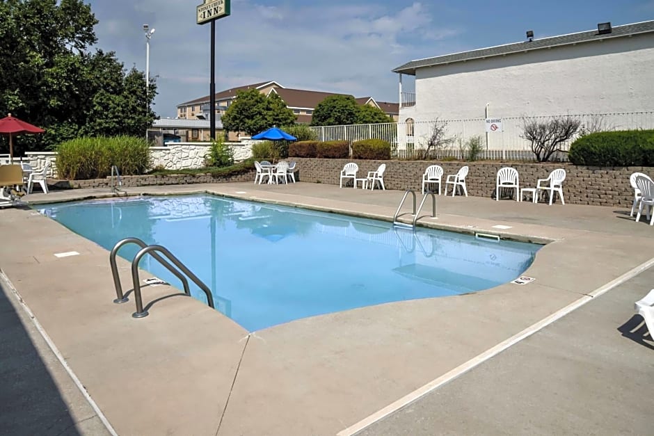 Motel 6-Saint Joseph, MO