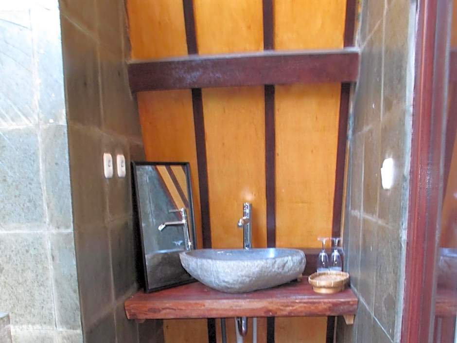 Diversia Diving Club and Bungalows