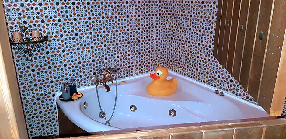 Hotel Cueva Tardienta Monegros-Adults Only