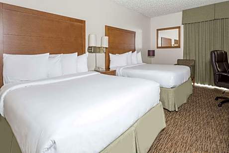 Queen Room with Two Queen Beds - Non-Smoking