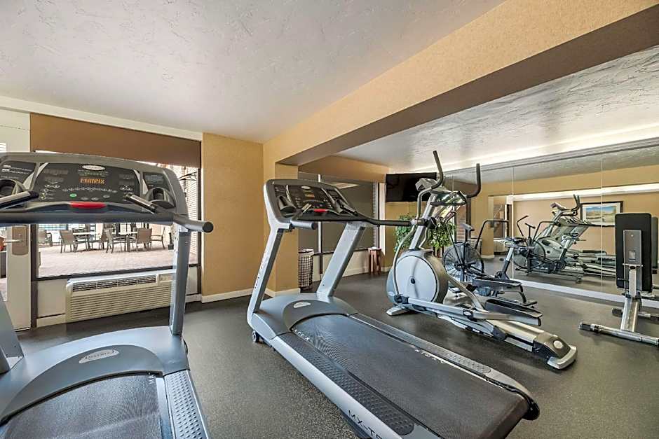 Best Western Town And Country Inn