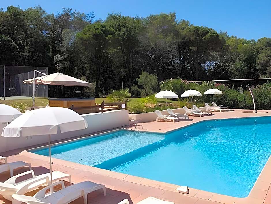 Les Pins Blancs en Provence