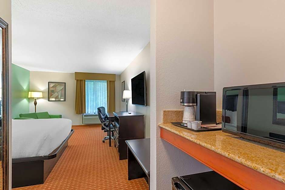 BEST WESTERN PLUS HOPEWELL FORT LEE
