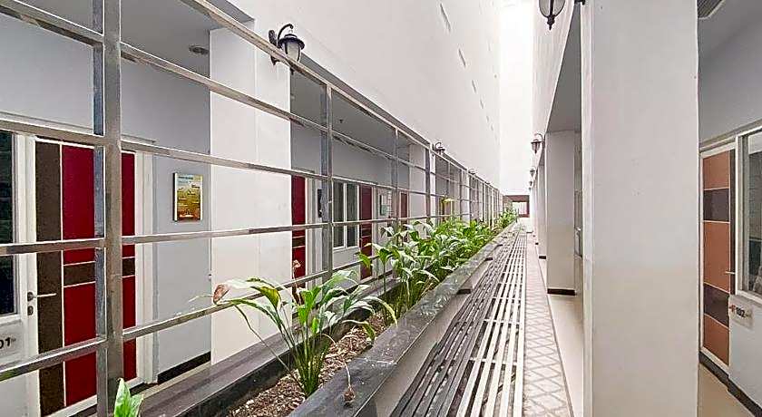 Hotel O Finest House Near Amplas Bus Terminal