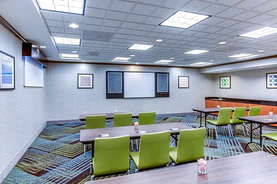 Holiday Inn Express Hotel & Suites Bethlehem By IHG