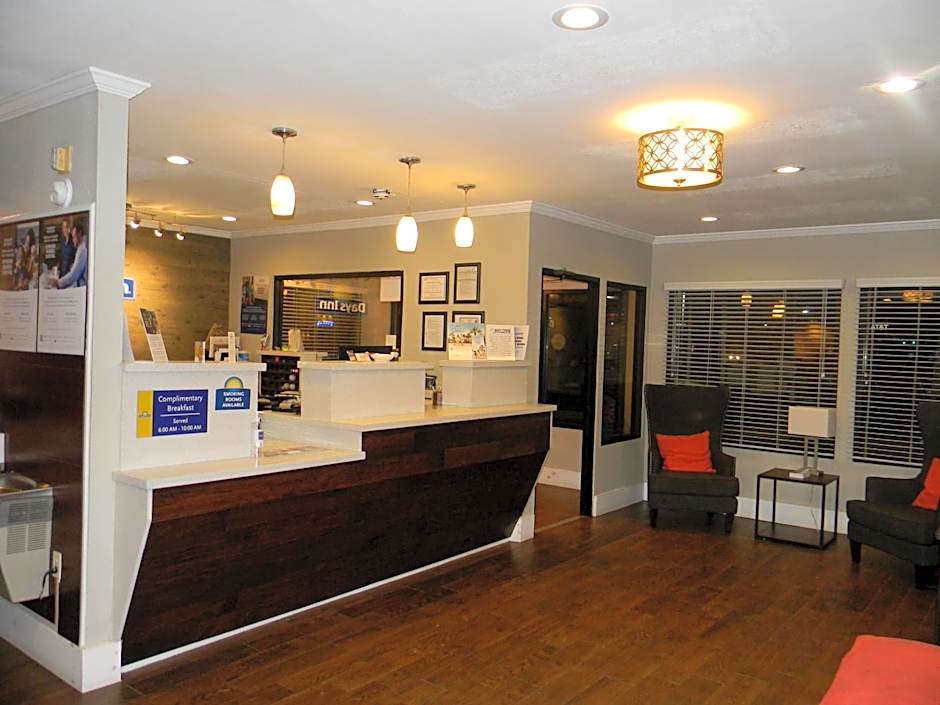 Days Inn by Wyndham Bainbridge
