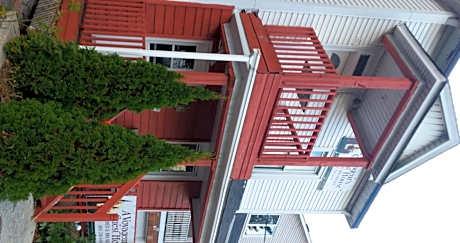 A Voyageur's Guest House