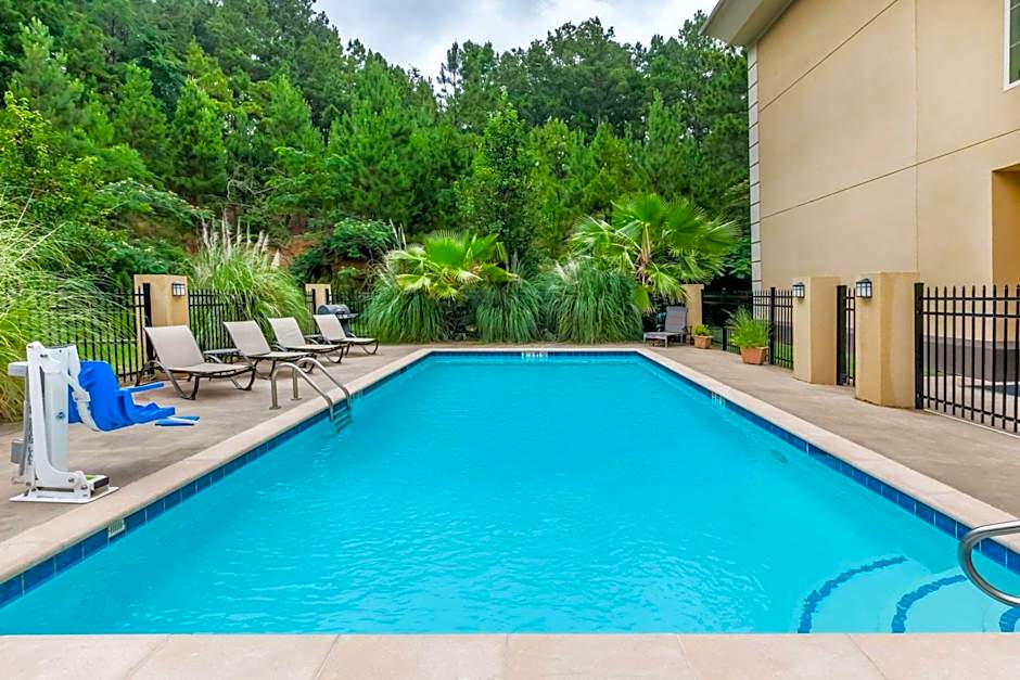 Baymont by Wyndham Henderson