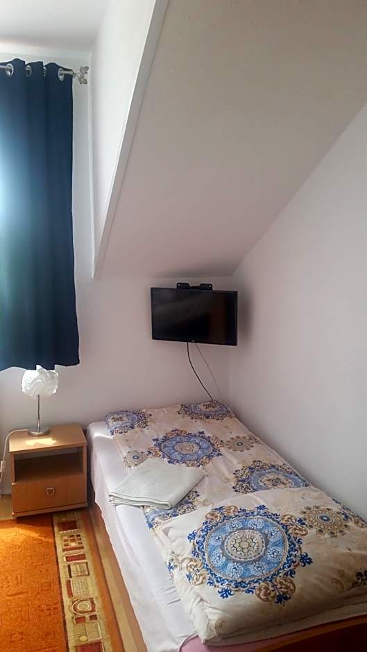 Photo 1 of 11 of Small Double Room