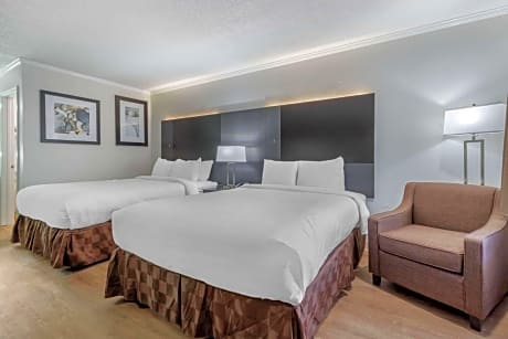Queen Room with Two Queen Beds - Non-Smoking
