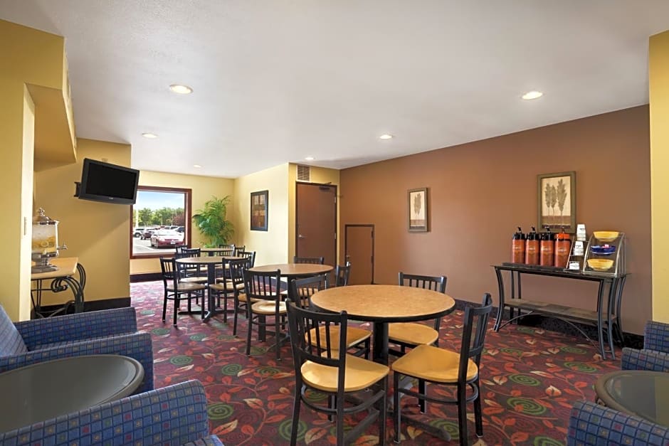Days Inn by Wyndham Austin