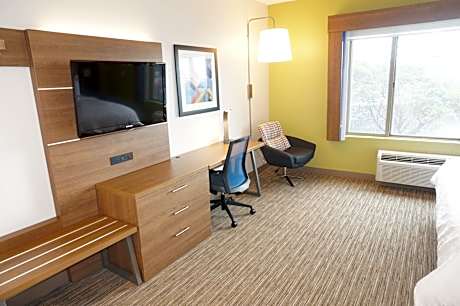 2 Bed Mobility Accessible Roll Shower Non-Smoking