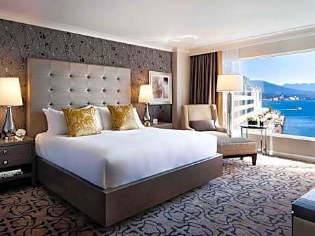 Fairmont Gold Harbor View Room with King Bed
