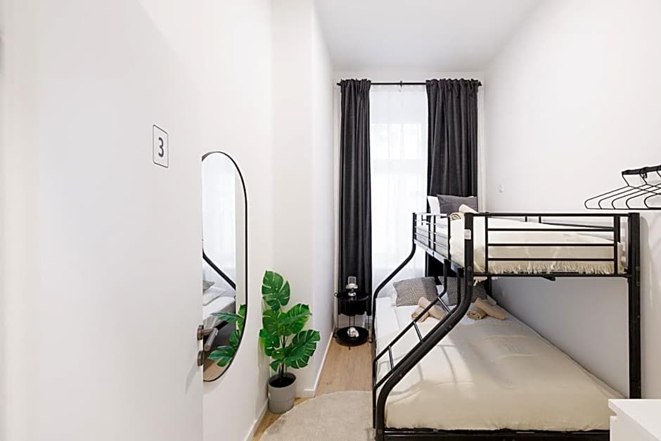 Central City Style Rooms by Home2