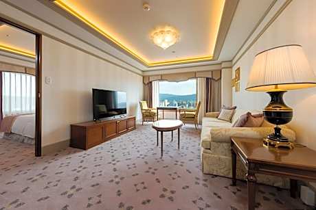 Executive Suite - Non-Smoking