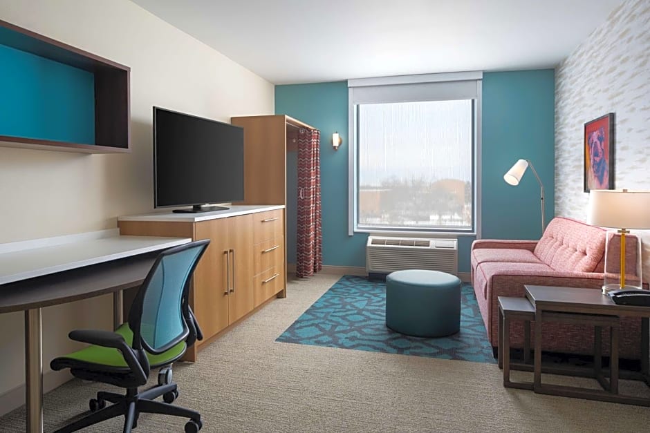 Home2 Suites by Hilton Des Moines at Drake University