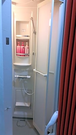 Bunk Bed in Mixed Dormitory Room