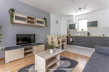 Corvin Plaza Apartments & Suites