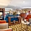 Comfort Suites Speedway - Kansas City