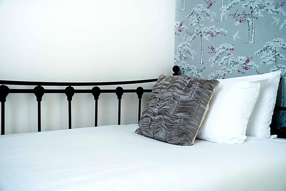 Lancaster Court Hotel