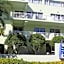 Chart House Suites and Marina