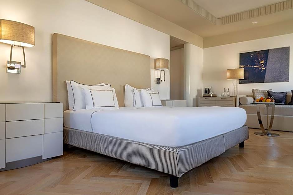 Photo 1 of 7 of Junior Suite