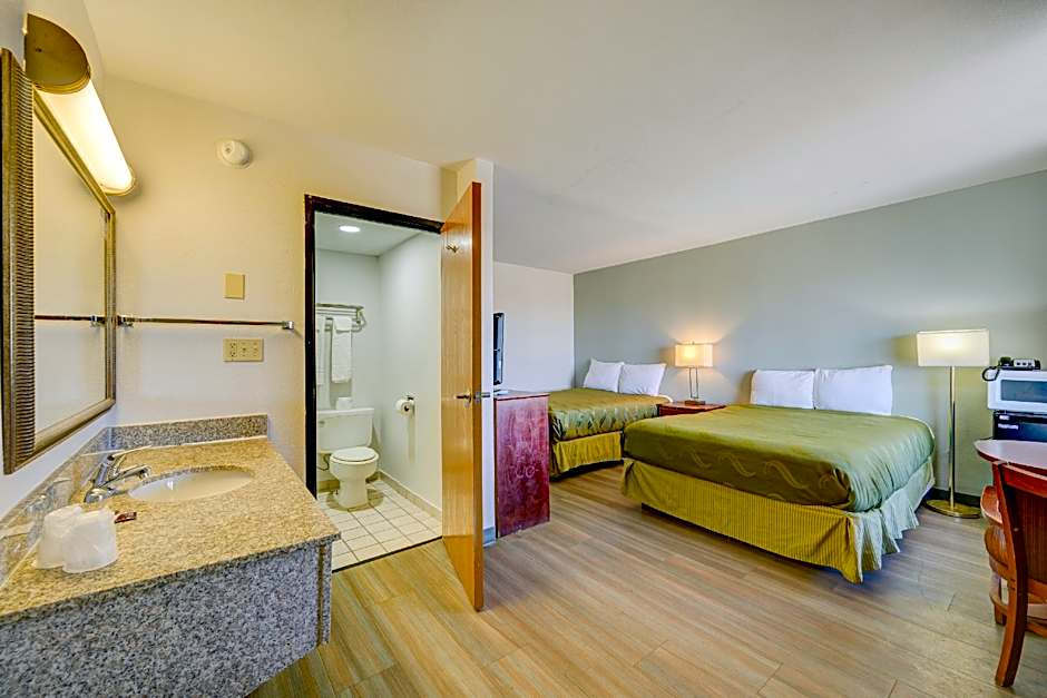 Capital O Travelers Inn Lawton Fort Sill