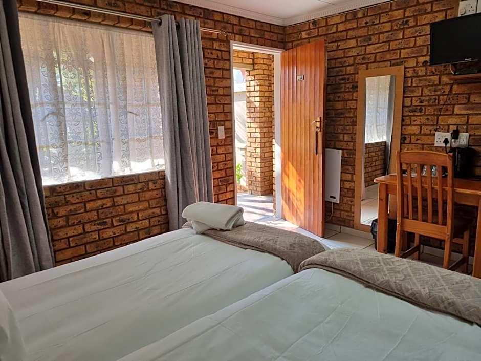 Airport Inn Bed and Breakfast