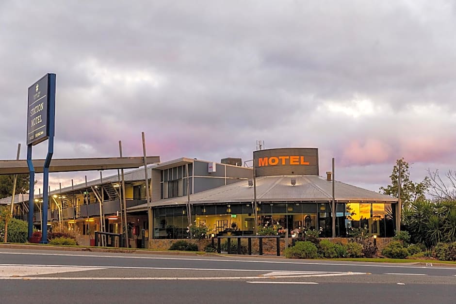 MAS Country Station Motel