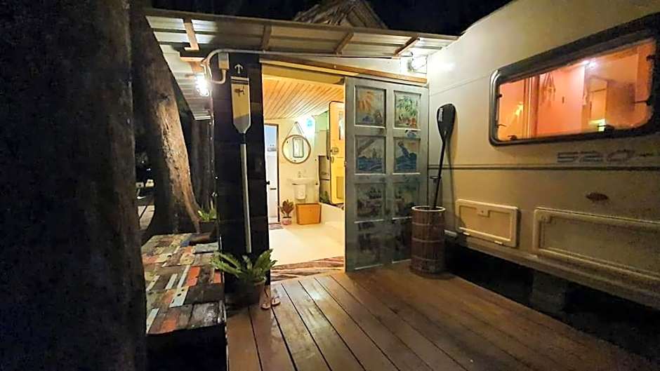 Maliblues Bed & Art Gallery